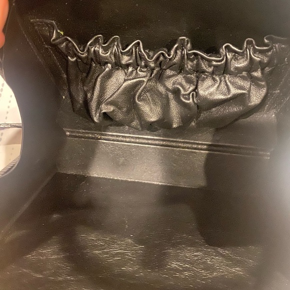 Fendi Bag - Picture 9 of 12